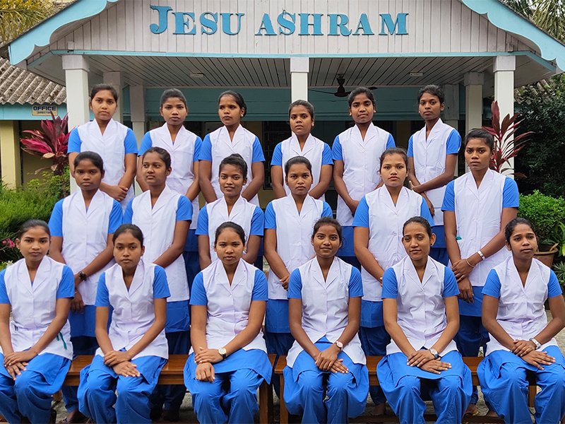 SoS India Jesu ASHRAM Educazione